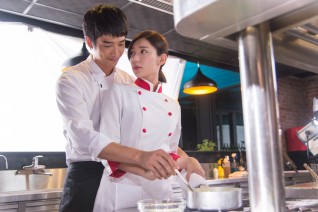 CÔ ĐẦU BẾP CÁ TÍNH